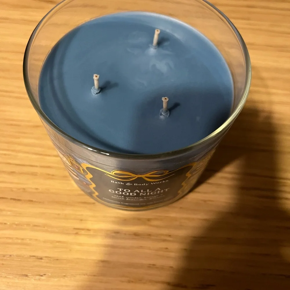 Bath & Body Works 3 Wick Candle. To All A Good Night.
